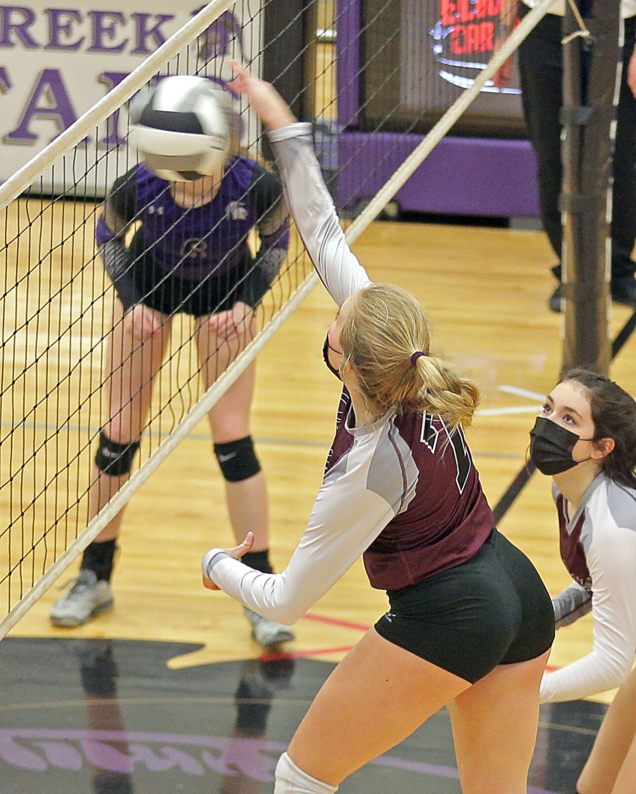 Elko at Spring Creek Volleyball 58.jpg